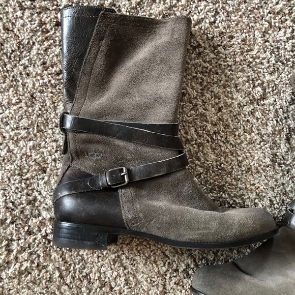 UGG Boots - Picture 4 of 5